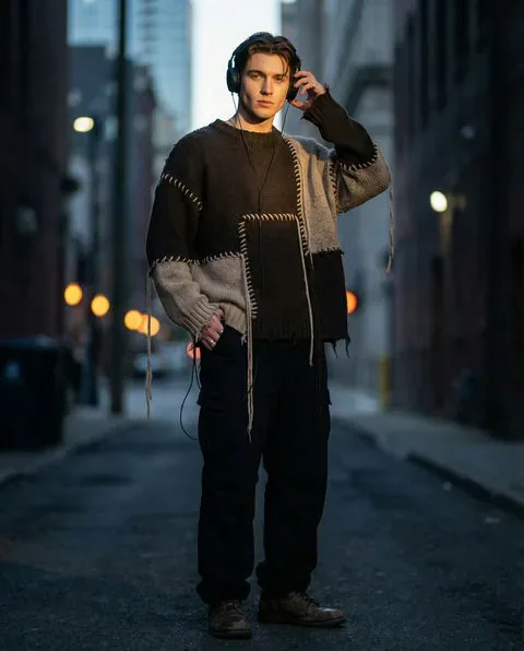 Male virtual companion portrait illustrating the comparison guide